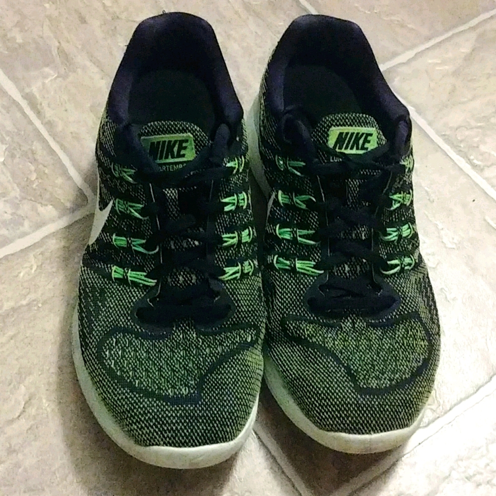 Nike lunartempo 2 size 9
